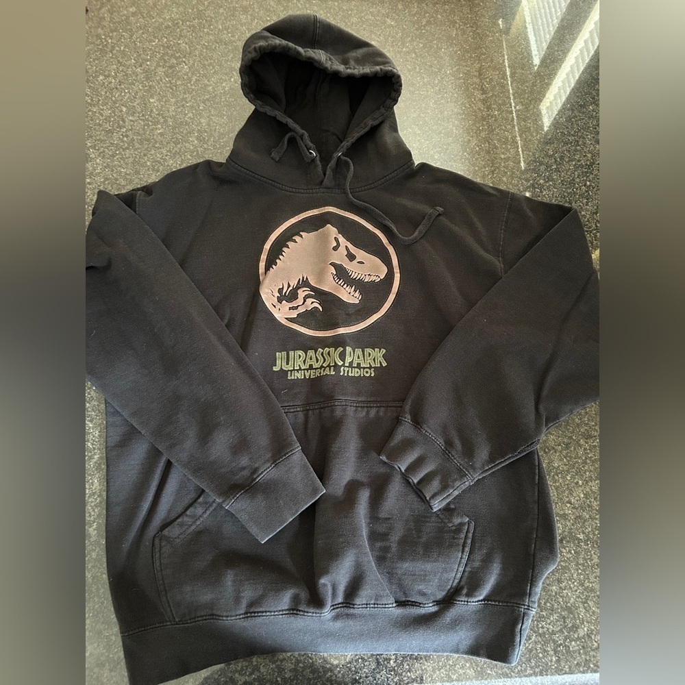 Jurassic Park Universal Studios. Size large